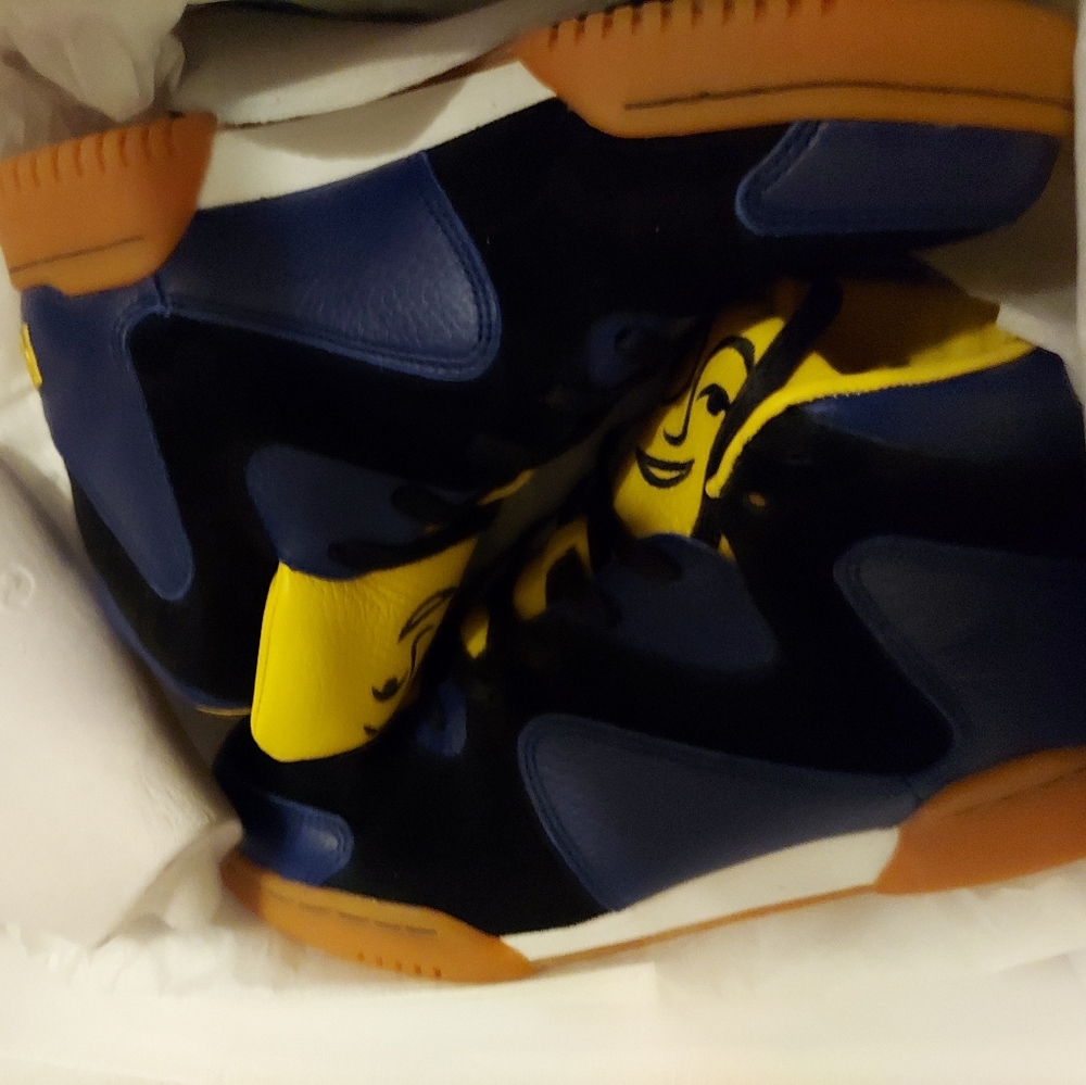 Planters Peanuts Crunchforce 1 sneakers 6 men's 7.5 women's sneakers